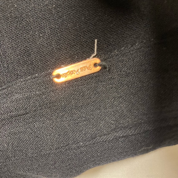 Free people black shirt - tag removed - maybe M or L - Picture 2 of 5